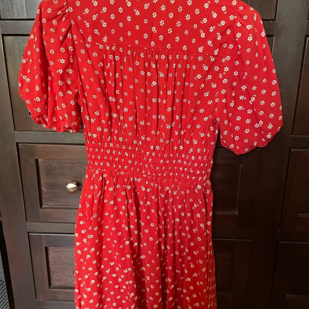 Madewell puff sleeve v neck above knee dress.